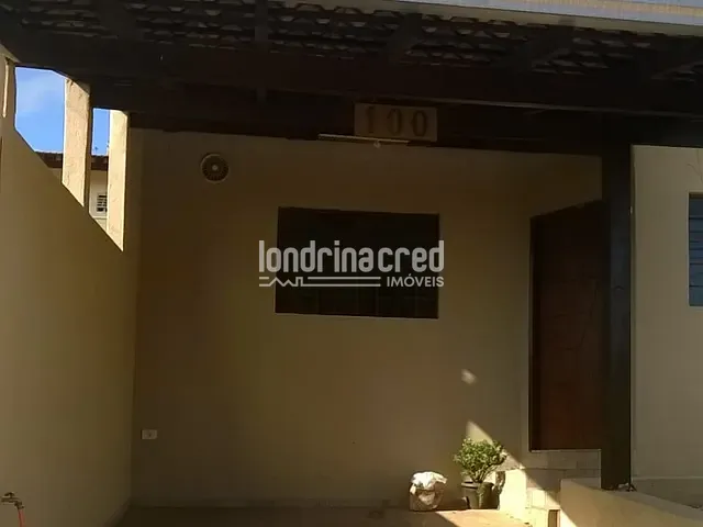 Casa com 250m² 4 quartos e 8 banheiros, à venda, no bairro Hedy em Londrina