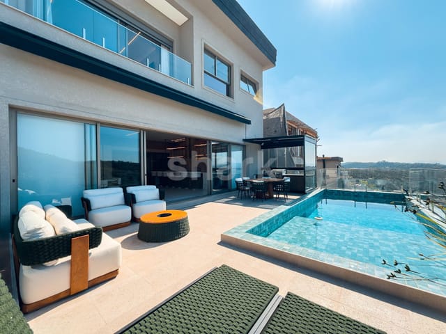 Casa com 698m² 4 quartos e 6 banheiros, à venda, no bairro Alphaville em Santana de Parnaíba