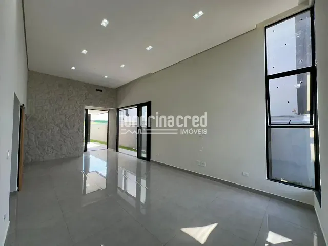Casa com 318m² 3 quartos e 2 banheiros, à venda, no bairro Condomínio Paysage Indaiá em Londrina
