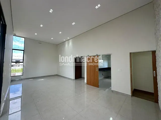 Casa com 318m² 3 quartos e 2 banheiros, à venda, no bairro Condomínio Paysage Indaiá em Londrina