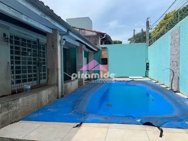 Casa com 300m² 3 quartos e 2 banheiros, à venda, no bairro Cidade Vista Verde em São José dos Campos
