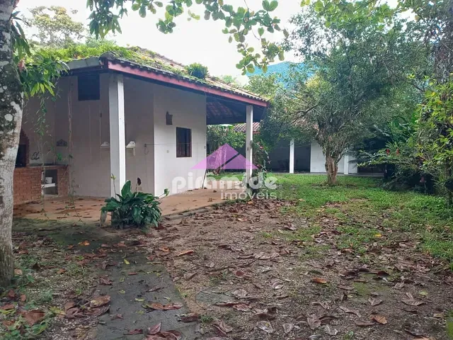Casa com 360m² 2 quartos e 2 banheiros, à venda, no bairro Massaguaçu em Caraguatatuba