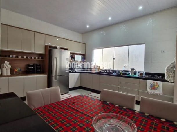 Casa, 3 quartos, 186 m² - Foto 4