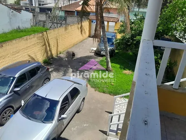 Casa com 300m² 2 quartos e 2 banheiros, à venda, no bairro Pontal de Santa Marina em Caraguatatuba