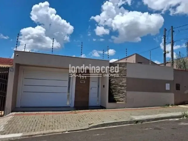 Casa com 250m² 3 quartos e 2 banheiros, à venda, no bairro Conjunto Café em Londrina