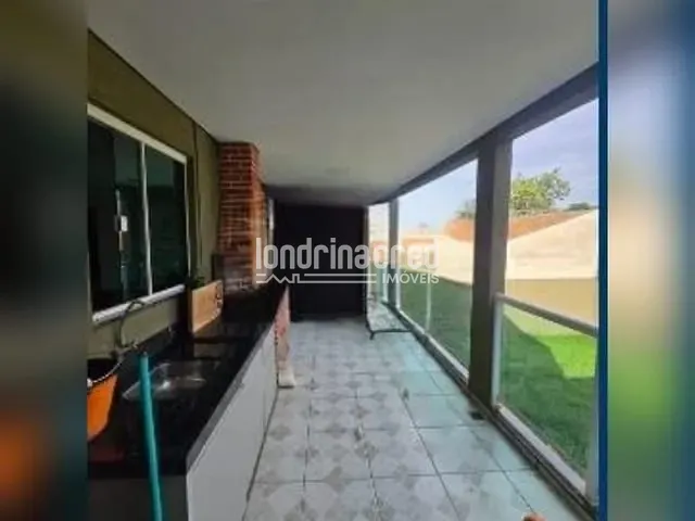 Casa com 275m² 3 quartos e 3 banheiros, à venda, no bairro Pacaembu em Londrina