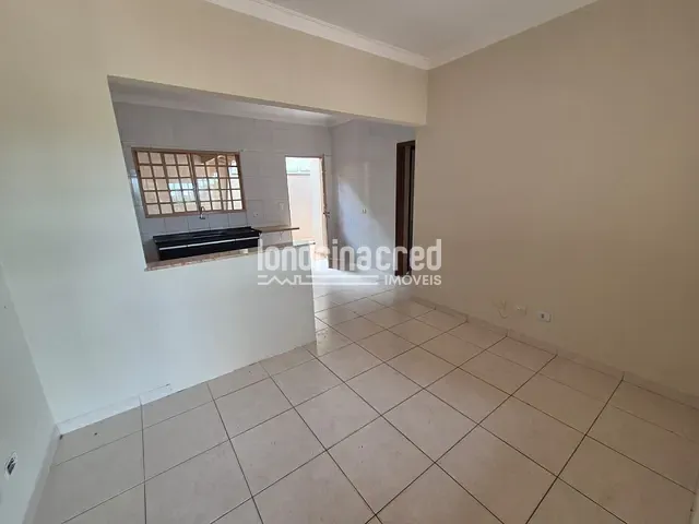 Casa com 176m² 3 quartos e 1 banheiro, à venda, no bairro Jardim Vale do Cedro em Londrina