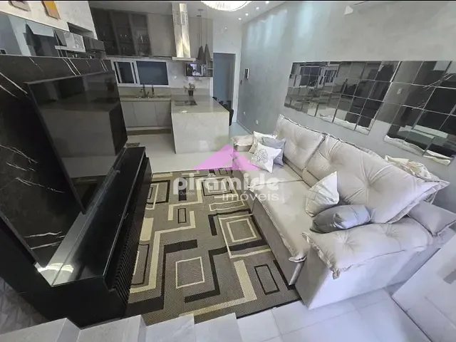Casa com 120m², à venda, no bairro Balneário Mar Azul em Caraguatatuba