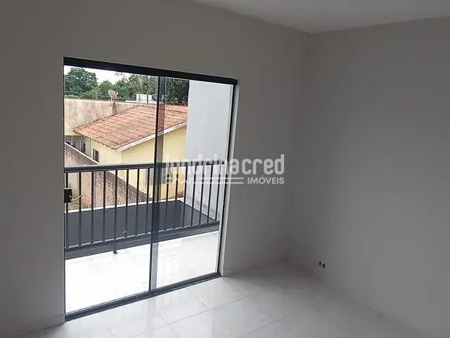 Casa 2 quartos e 1 banheiro, à venda, no bairro Jardim Bavária em Londrina