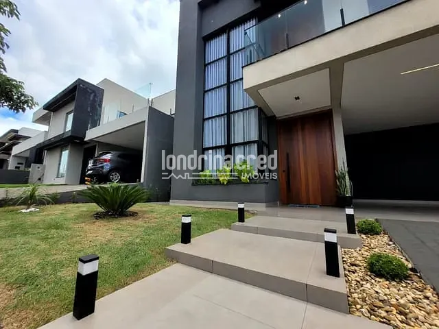 Casa com 300m² 4 quartos e 4 banheiros, à venda, no bairro CONDOMINIO BELLEVIE em Cambé