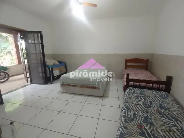 Casa com 520m² 4 quartos e 3 banheiros, à venda, no bairro Morro do Algodão em Caraguatatuba