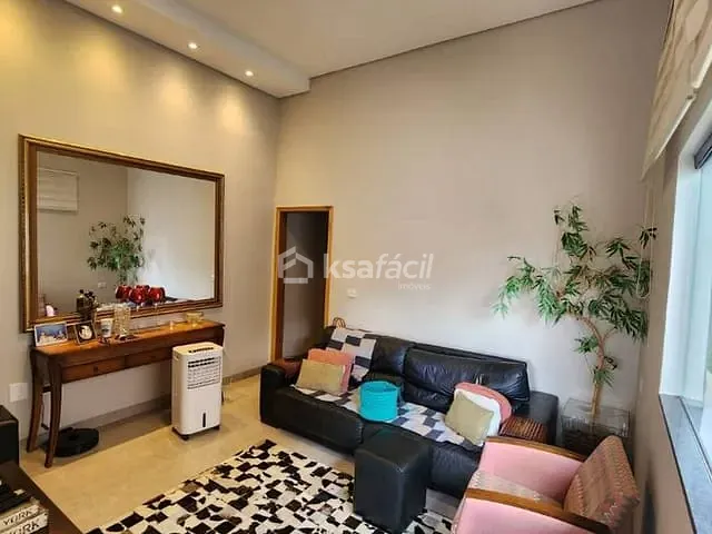 Casa com 168m² 3 quartos e 2 banheiros, à venda, no bairro Jardim Jóquei Club em Campo Grande