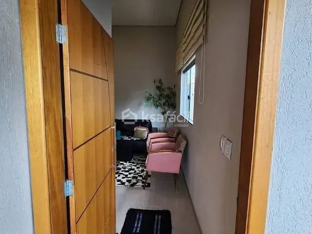 Casa com 168m² 3 quartos e 2 banheiros, à venda, no bairro Jardim Jóquei Club em Campo Grande