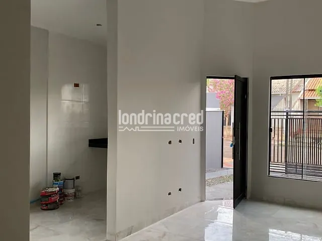 Casa com 125m² 2 quartos e 1 banheiro, à venda, no bairro Residencial Vila Romana em Londrina