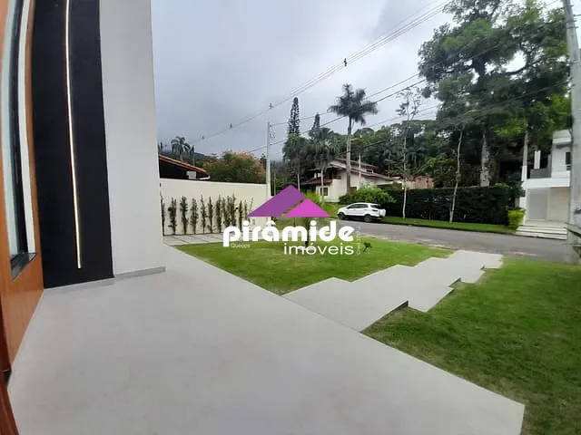 Casa com 360m² 4 quartos e 5 banheiros, à venda, no bairro Park Imperial em Caraguatatuba