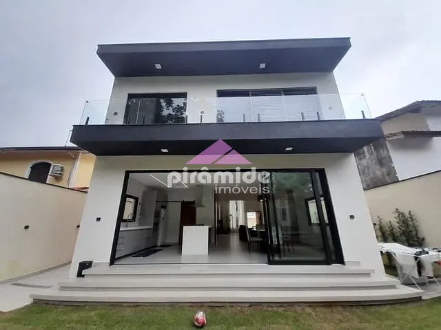 Casa com 360m² 4 quartos e 5 banheiros, à venda, no bairro Park Imperial em Caraguatatuba