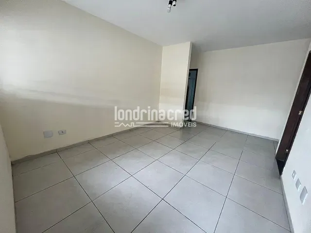Casa com 138m² 3 quartos e 2 banheiros, à venda, no bairro Jardim Brasília em Londrina