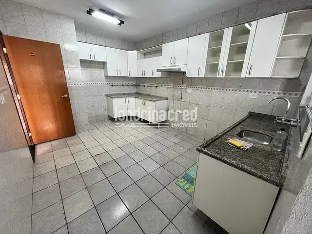 Casa com 138m² 3 quartos e 2 banheiros, à venda, no bairro Jardim Brasília em Londrina