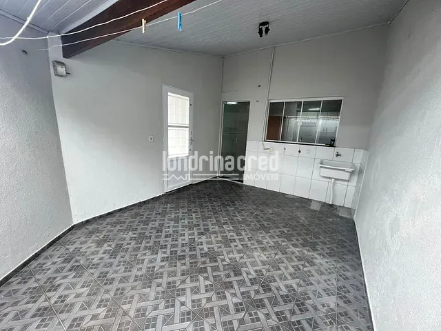 Casa com 138m² 3 quartos e 2 banheiros, à venda, no bairro Jardim Brasília em Londrina