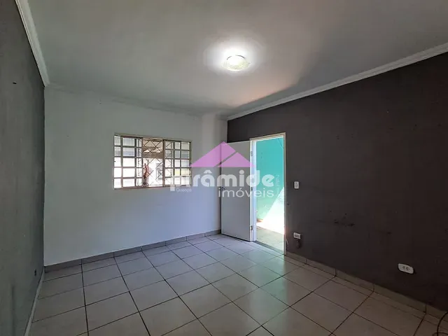 Casa com 125m² 2 quartos e 1 banheiro, à venda, no bairro Campos de São José em São José dos Campos