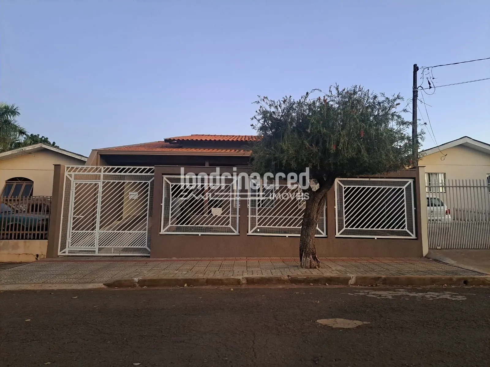 Casa, 3 quartos, 188 m² - Foto 1