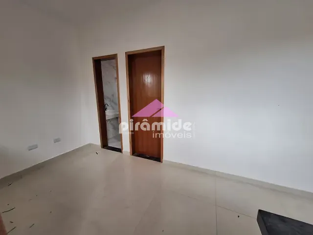 Casa com 43m² 1 quarto e 1 banheiro, à venda, no bairro Barranco Alto em Caraguatatuba