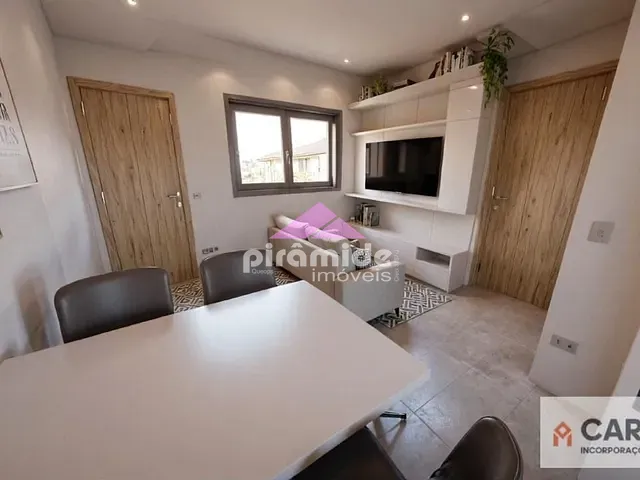 Casa com 43m² 2 quartos e 1 banheiro, à venda, no bairro Barranco Alto em Caraguatatuba