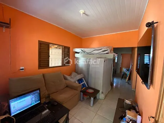 Casa com 250m² 2 quartos e 1 banheiro, à venda, no bairro Guanandi II em Campo Grande