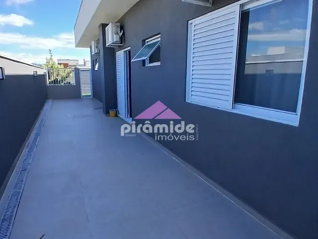 Casa com 603m² 3 quartos e 4 banheiros, à venda, no bairro Urbanova em São José dos Campos
