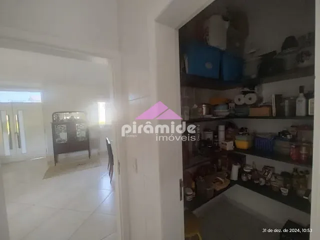 Casa com 403m² 5 quartos e 5 banheiros, à venda, no bairro Urbanova em São José dos Campos