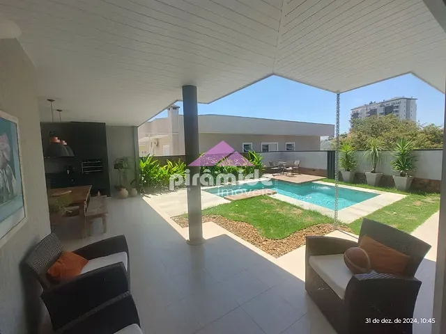 Casa com 403m² 5 quartos e 5 banheiros, à venda, no bairro Urbanova em São José dos Campos