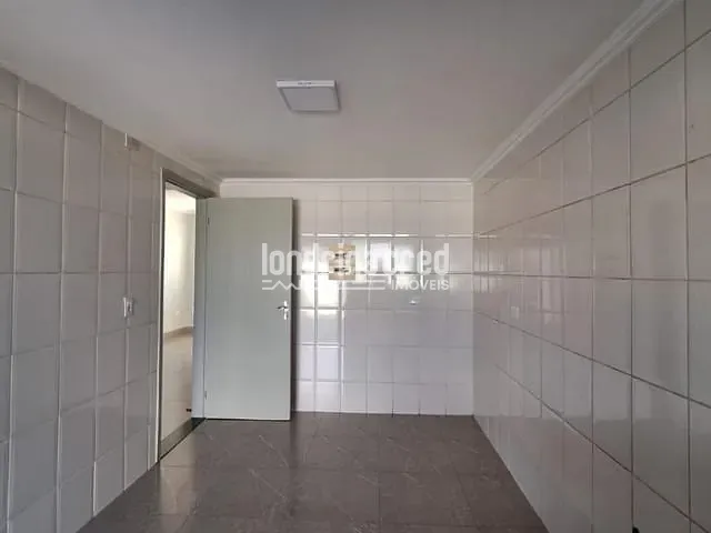 Casa com 138m² 3 quartos e 2 banheiros, à venda, no bairro Pacaembu em Londrina