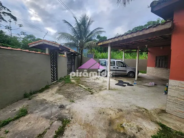 Casa com 450m² 3 quartos e 2 banheiros, à venda, no bairro Balneário Gardem Mar em Caraguatatuba