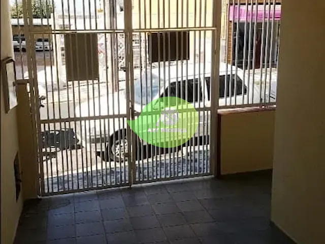 Casa com 200m² 3 quartos e 1 banheiro, à venda, no bairro Vila Santana em Sorocaba
