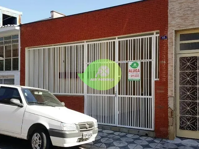 Casa com 200m² 3 quartos e 1 banheiro, à venda, no bairro Vila Santana em Sorocaba