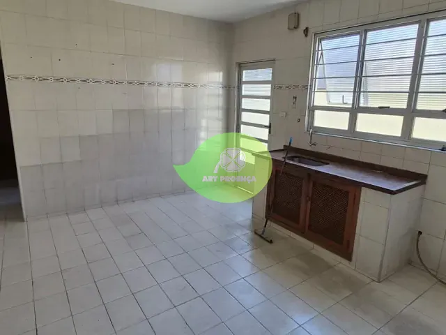 Casa com 200m² 3 quartos e 1 banheiro, à venda, no bairro Vila Santana em Sorocaba