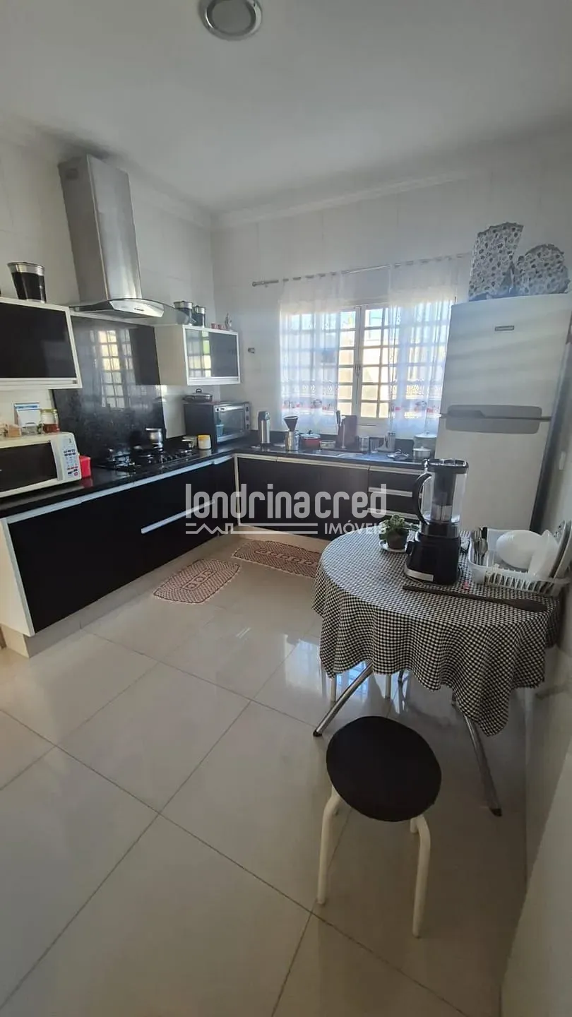 Casa, 3 quartos, 240 m² - Foto 13