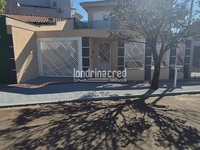 Casa com 280m² 3 quartos e 4 banheiros, à venda, no bairro Andes em Londrina