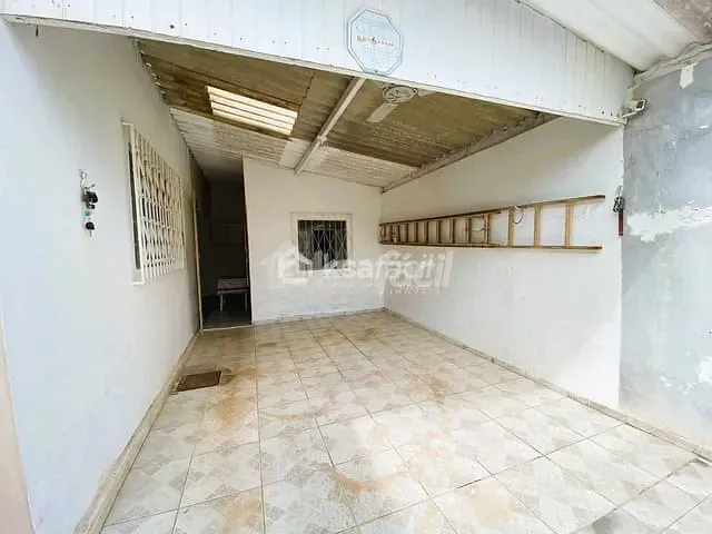 Casa com 188m² 2 quartos e 1 banheiro, à venda, no bairro Vila Bandeirante em Campo Grande