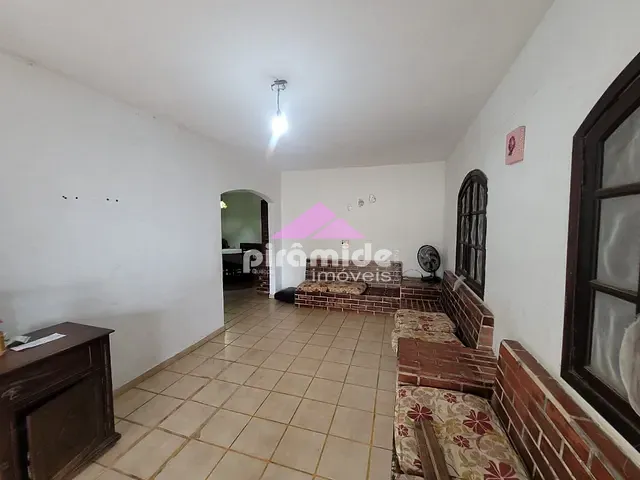 Casa com 437m² 3 quartos e 1 banheiro, à venda, no bairro Massaguaçu em Caraguatatuba