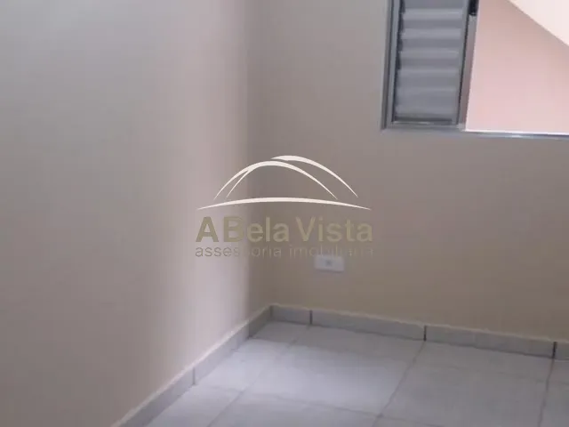 Casa com 120m² 1 quarto e 1 banheiro, para alugar, no bairro Jardim Roberto em Osasco