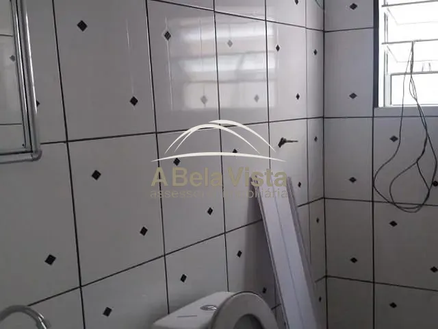 Casa com 120m² 1 quarto e 1 banheiro, para alugar, no bairro Jardim Roberto em Osasco