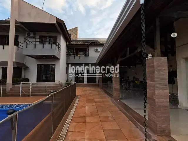 Casa com 1250m² 4 quartos e 6 banheiros, à venda, no bairro Tucano em Londrina