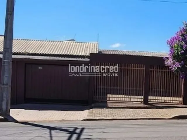 Casa com 292m² 4 quartos e 2 banheiros, à venda, no bairro Leonor em Londrina