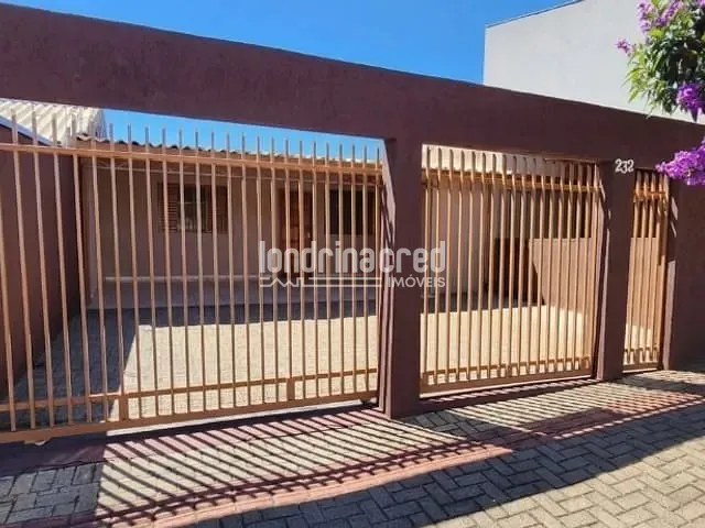 Casa com 292m² 4 quartos e 2 banheiros, à venda, no bairro Leonor em Londrina