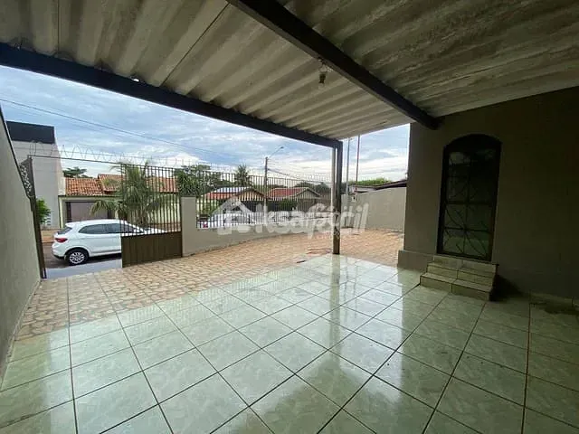 Casa com 360m² 3 quartos e 2 banheiros, à venda, no bairro Jardim Morenão em Campo Grande