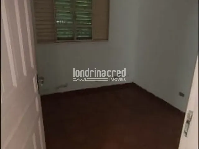 Casa com 200m² 3 quartos e 1 banheiro, à venda, no bairro Jardim Planalto em Londrina
