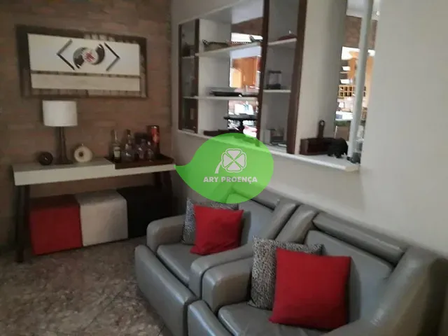Casa com 670m² 5 quartos e 2 banheiros, à venda, no bairro Jardim Celeste em Sorocaba