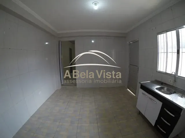 Casa com 120m² 1 quarto e 1 banheiro, para alugar, no bairro Jardim Roberto em Osasco