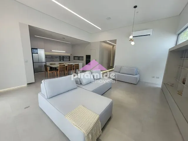 Casa com 530m² 3 quartos e 5 banheiros, à venda, no bairro Jardim Esplanada em São José dos Campos